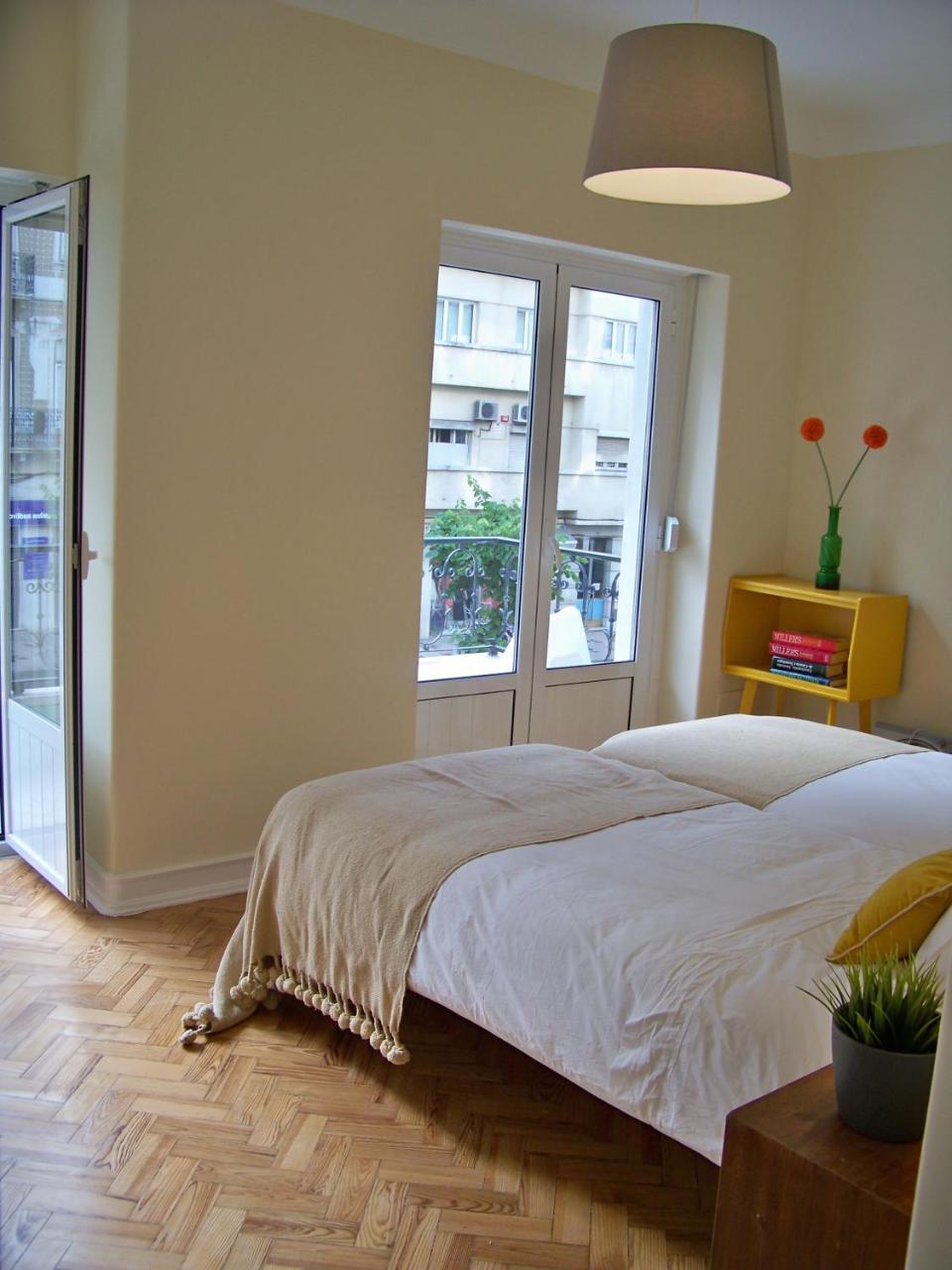 Almirante 1 Four Bedrooms Lisbon Exterior photo