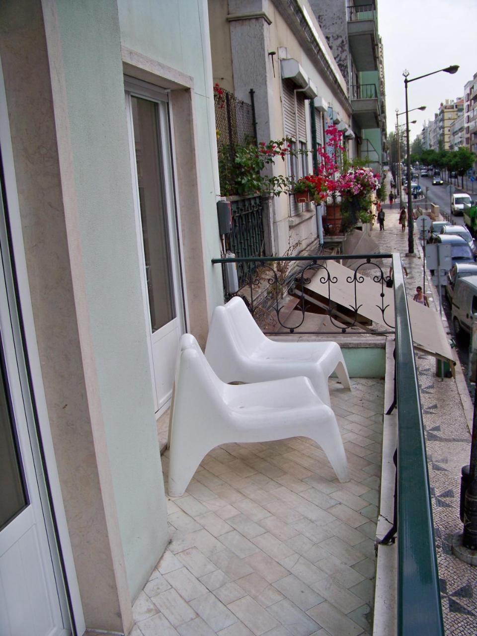 Almirante 1 Four Bedrooms Lisbon Exterior photo